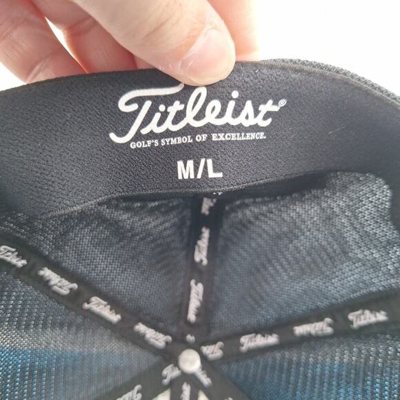 Titleist Golf Baseball Cap Hat M/L Black Fitted Stretch Fit Cragun's Legacy - Picture 7 of 7